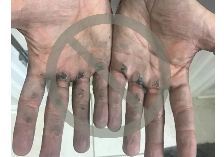 A pair or carbon no finger hole hand grips